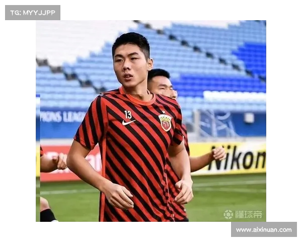 魏震发布海港队首发合影携手奋战 王振澳早日归来共铸辉煌 魏震发布海港队首发合影携手奋战 王振澳早日归来共铸辉煌